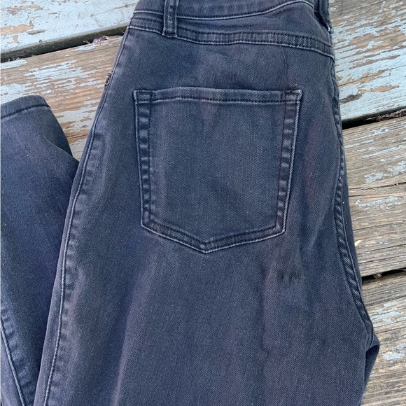 👜HT Denim black Mom jeans size 7 - straight leg button and zipper - Picture 4 of 5